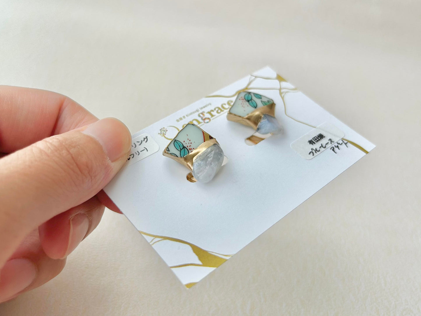 Imari Ware Kintsugi Titanium Earrings Gold Carnelian