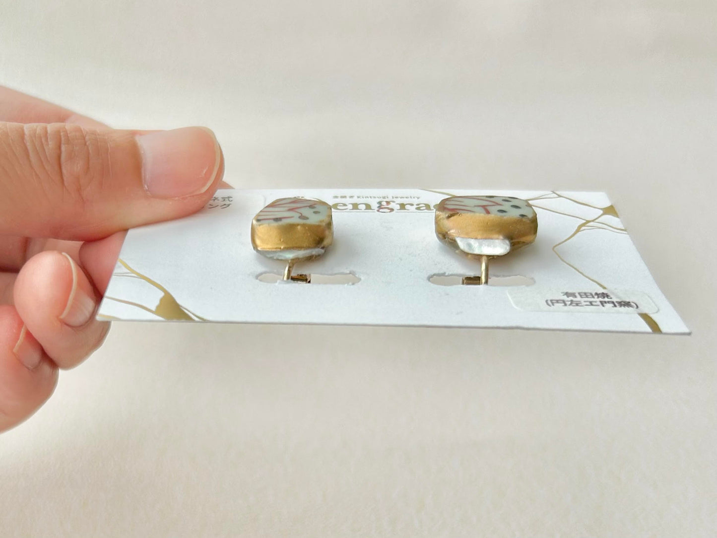 Imari Ware Kintsugi Titanium Earrings Gold Carnelian