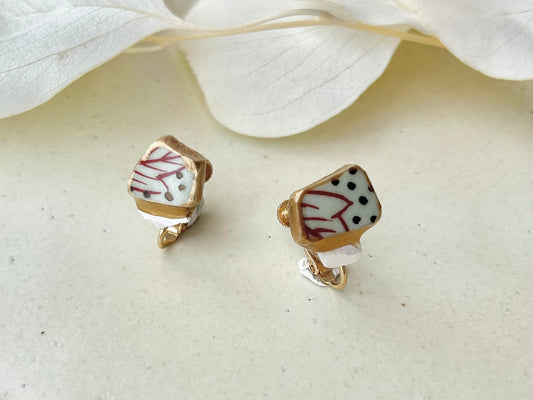 有田焼 円左エ門窯 金継ぎ ネジバネ式イヤリング 手書き 絵付け 和柄 シェルストーン 天然石 伝統工芸 #288