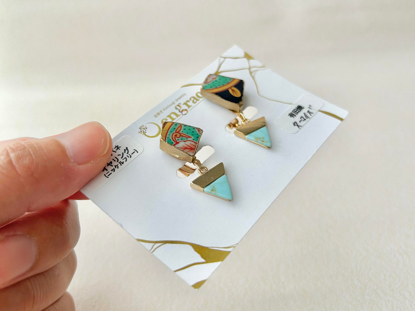 Imari Ware Kintsugi Titanium Earrings Gold Carnelian