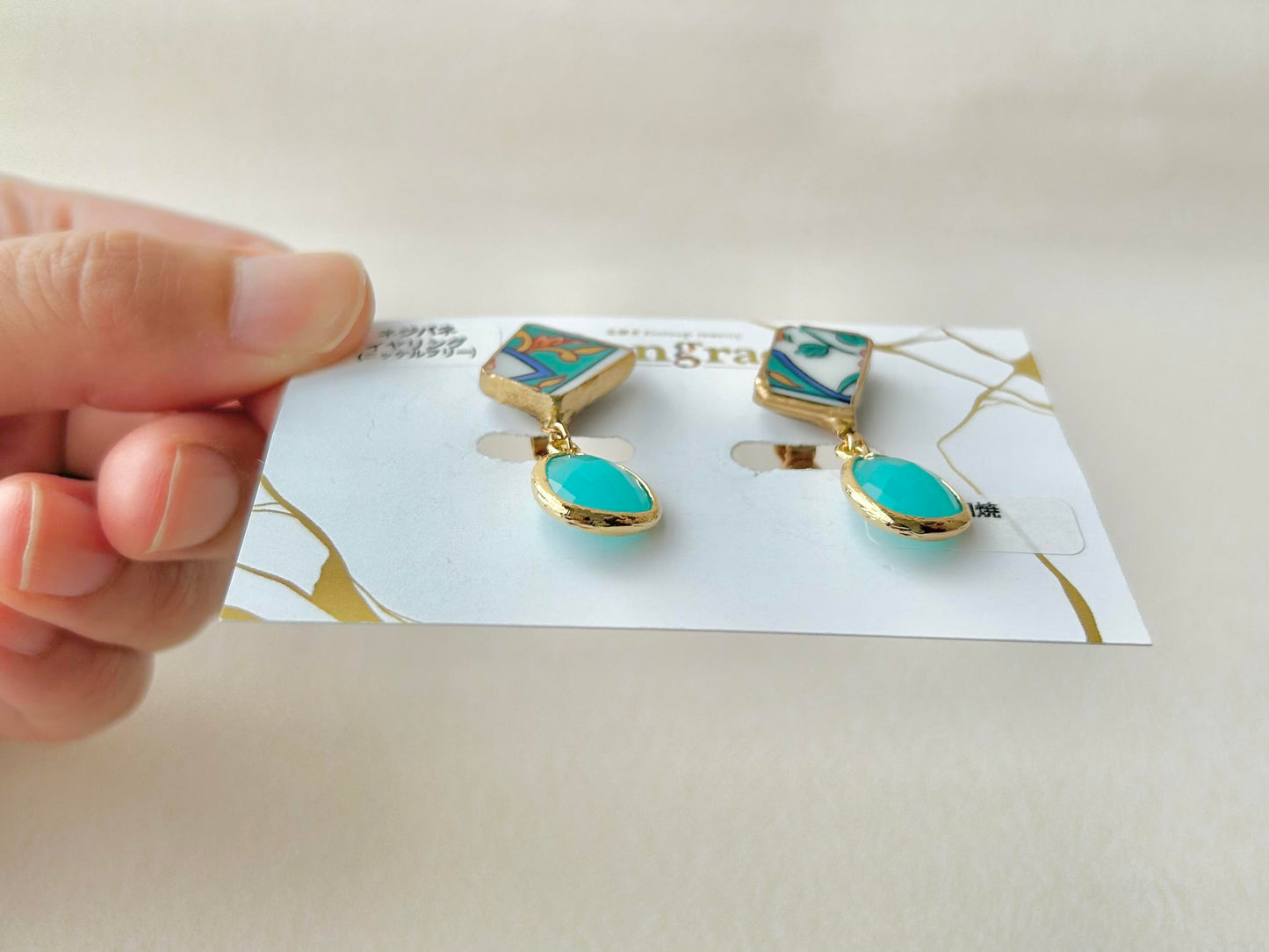 Imari Ware Kintsugi Titanium Earrings Gold Carnelian