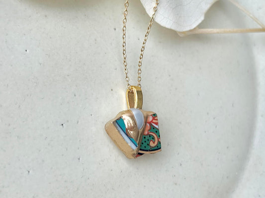 有田焼 金継ぎ ネックレス サージカルステンレスチェーン アレルギー対応 18K 和柄 淡水パール 天然石 伝統工芸 #297