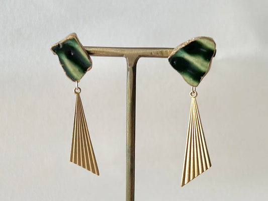 織部焼 金継ぎ サージカルステンレスピアス 深い緑 ゴールド 揺れる 伝統工芸 #299