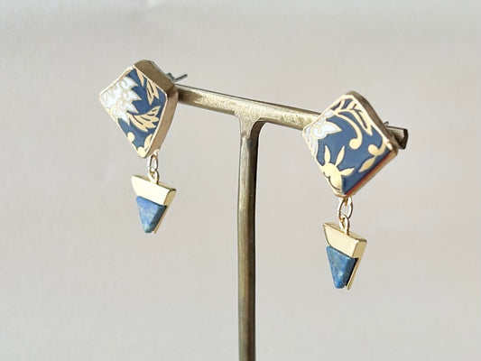 有田焼 金継ぎ サージカルステンレスピアス リーフ柄 ラピスラズリ 揺れる 天然石 伝統工芸 #302