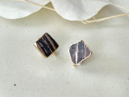 有田焼 金継ぎ ネジバネ式イヤリング 濃い茶色 ゴールド 伝統工芸 #315