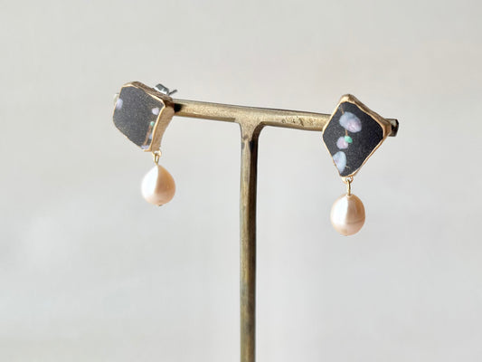 京焼 金継ぎ サージカルステンレスピアス 手書き 絵付け 花柄 淡水パール 揺れる 天然石 伝統工芸 #328