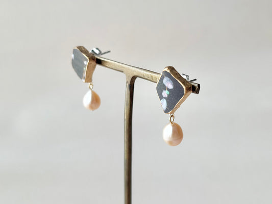 京焼 金継ぎ サージカルステンレスピアス 手書き 絵付け 花柄 淡水パール 揺れる 天然石 伝統工芸 #328