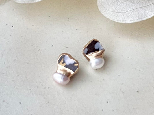 【金具が選べる】京焼 金継ぎ ピアス イヤリング 手書き 絵付け 花柄 黒色 淡水パール 天然石 伝統工芸 #337