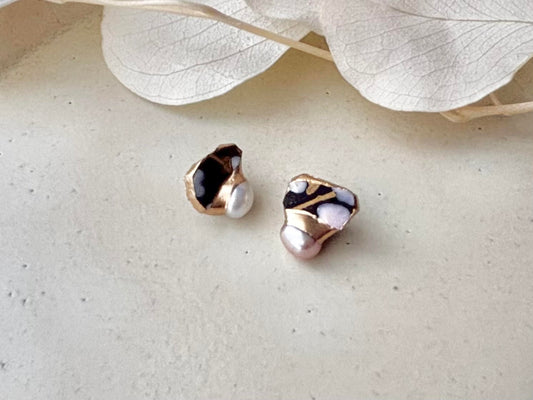 【金具が選べる】京焼 金継ぎ ピアス イヤリング 手書き 絵付け 花柄 黒色 淡水パール 天然石 伝統工芸 #339