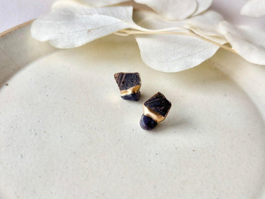 【金具が選べる】有田焼 金継ぎ ピアス イヤリング 深い茶色 ゴールド アイオライト 天然石 伝統工芸 #340