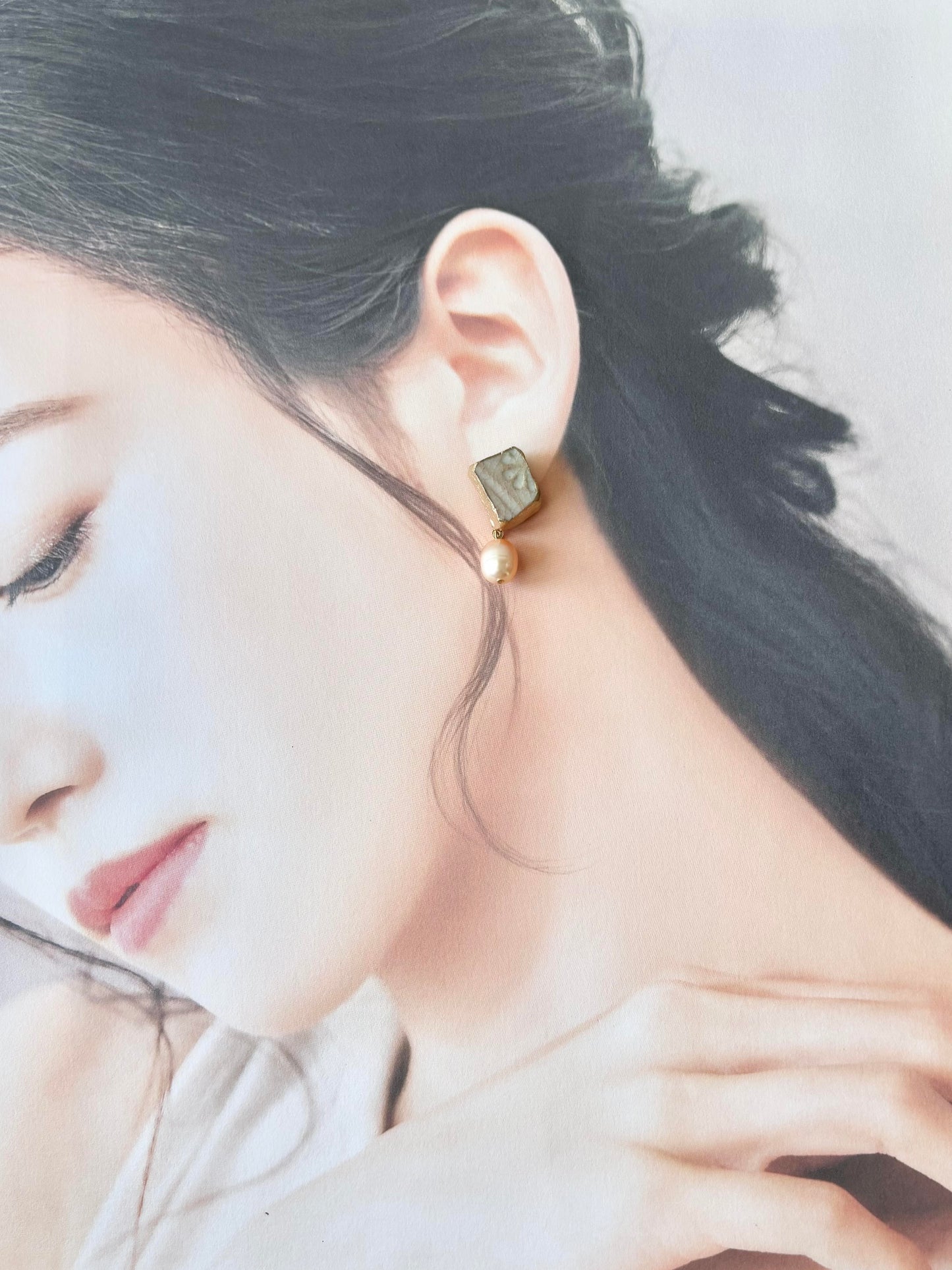 萩焼 金継ぎ サージカルステンレスピアス グレー 花柄 淡水パール 揺れる 天然石 伝統工芸 #344