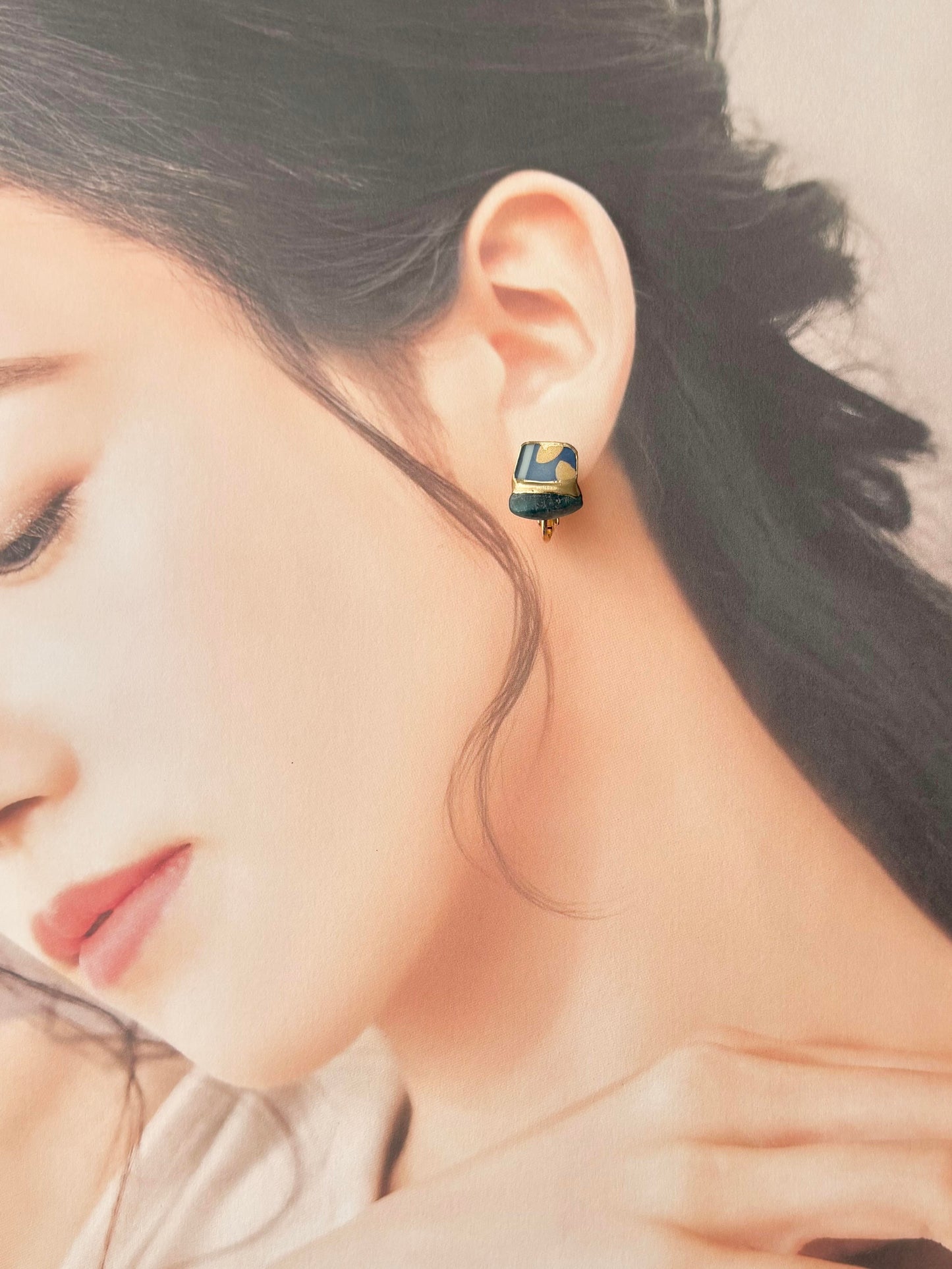 有田焼 金継ぎ ネジバネ式イヤリング 赤 花柄 アパタイト 天然石 伝統工芸 #385