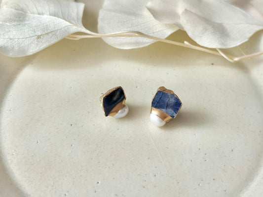 萩焼 金継ぎ サージカルステンレスピアス 藍色 淡水パール 天然石 伝統工芸 #386