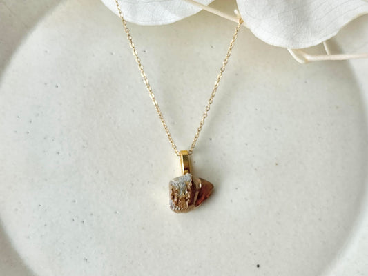 備前焼 金継ぎ ネックレス サージカルステンレスチェーン アレルギー対応 18K グレー 茶色 カーネリアン 天然石 伝統工芸 #440