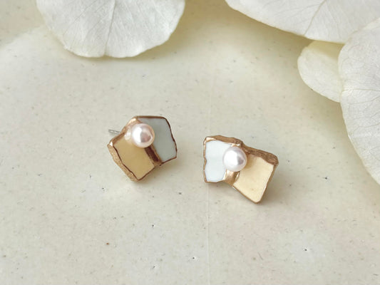 京焼 金継ぎ サージカルステンレスピアス 黄色 白 淡水パール 天然石 伝統工芸 #487