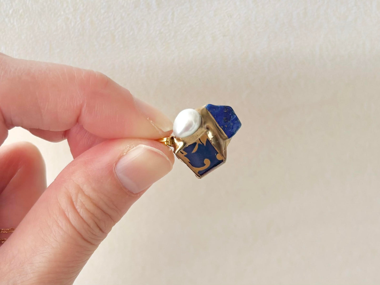 有田焼 金継ぎ サージカルステンレスピアス・ネックレスセット 金色 リーフ柄 淡水パール ラピスラズリ 伝統工芸 #491