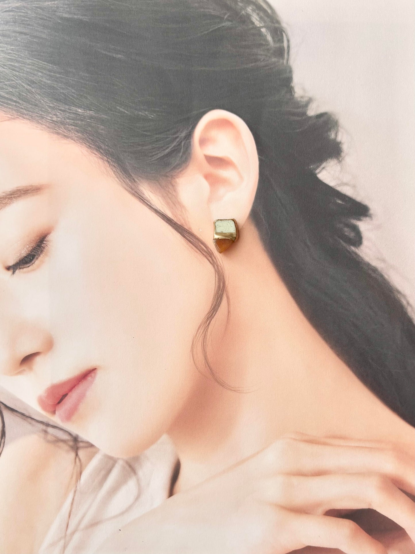 唐津焼 金継ぎ サージカルステンレスピアス 白色 オレンジアベンチュリン 天然石 伝統工芸 #507