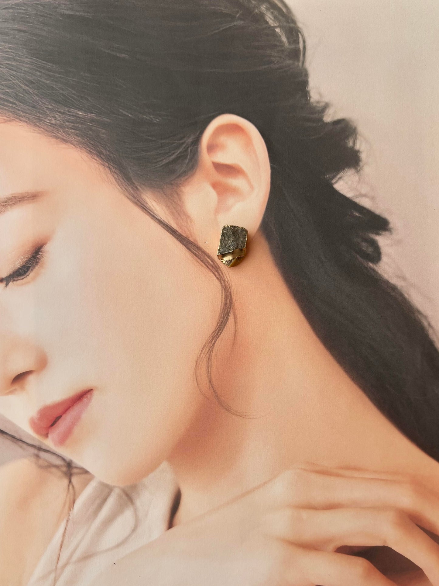 備前焼 金継ぎ サージカルステンレスピアス 茶色 カーネリアン 天然石 伝統工芸 #508