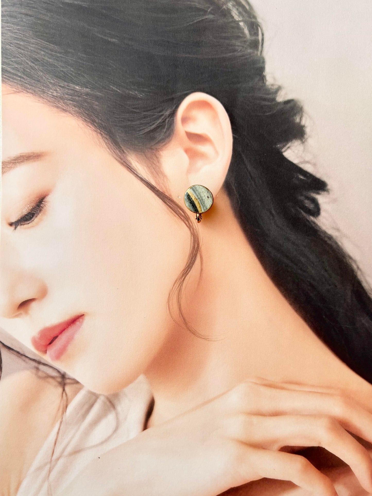 唐津焼 白華窯 金継ぎ ネジバネ式イヤリング 刷毛 グレー ゴールド 伝統工芸 #511