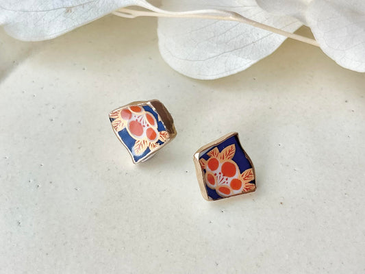 【Fittings Selection Available】Arita Ware Kintsugi Pierced Earrings / Clip-on Earrings, White, Flower Pattern, Leaf Pattern, Traditional Craft, #478
