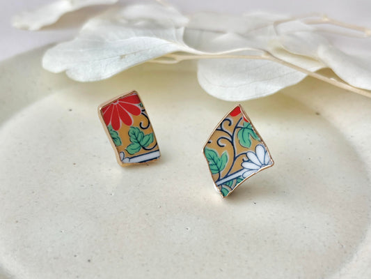 【金具が選べる】有田焼 金継ぎ ピアス イヤリング 花柄 リーフ柄 伝統工芸 #559
