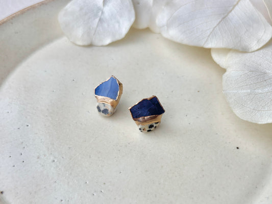 【金具が選べる】萩焼 金継ぎ ピアス イヤリング 藍色 ダルメシアンジャスパー 天然石 伝統工芸 #703