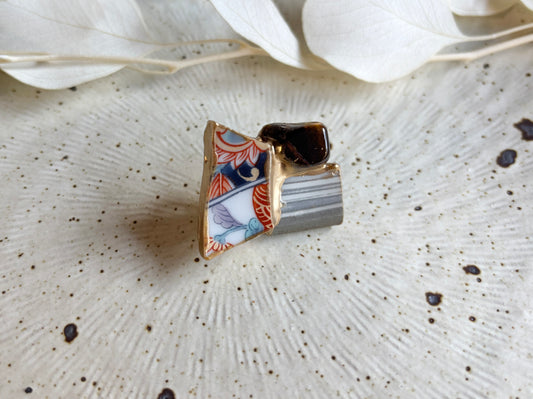 Imari Ware Kintsugi Titanium Earrings Gold Carnelian