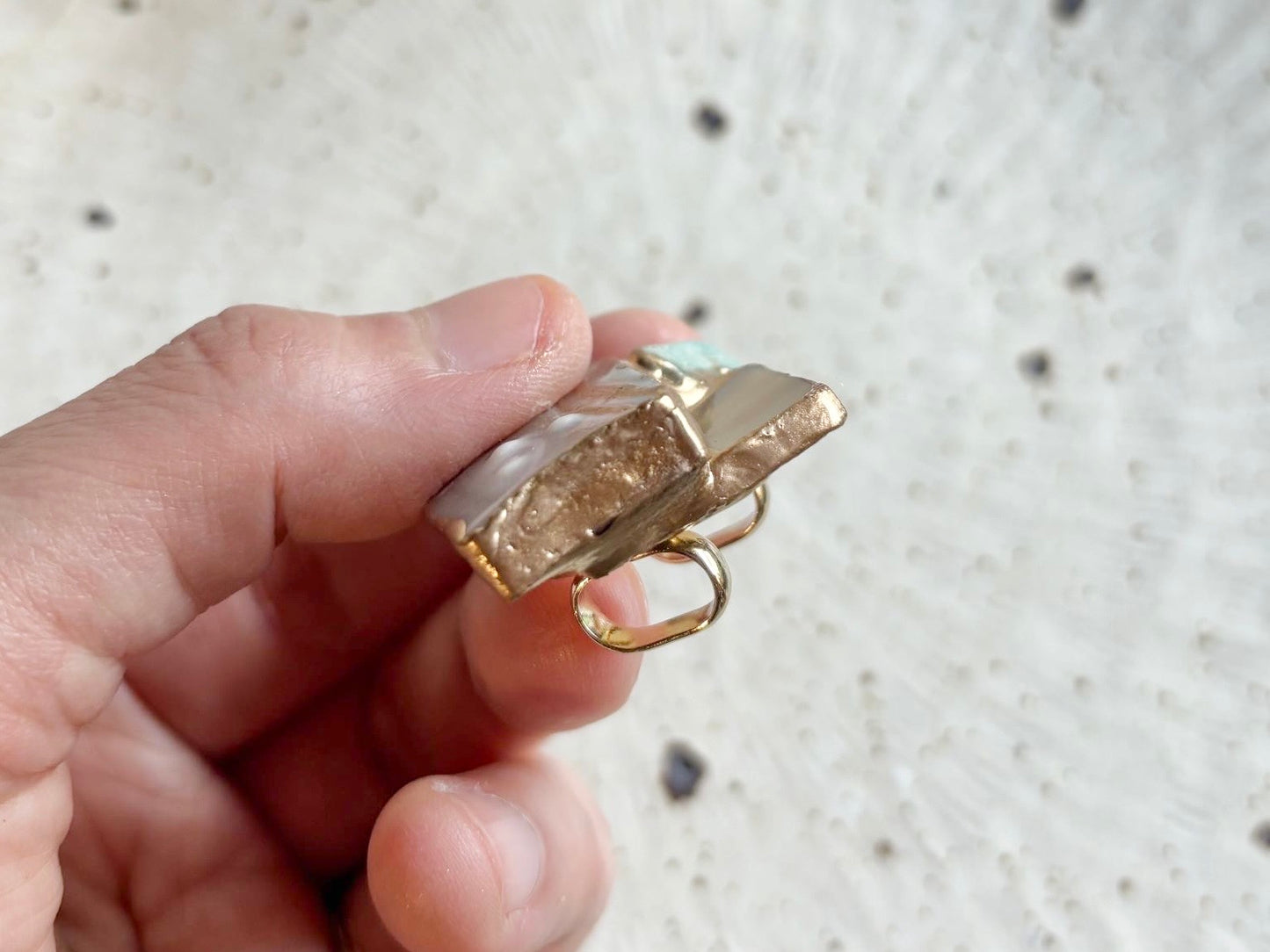 Imari Ware Kintsugi Titanium Earrings Gold Carnelian
