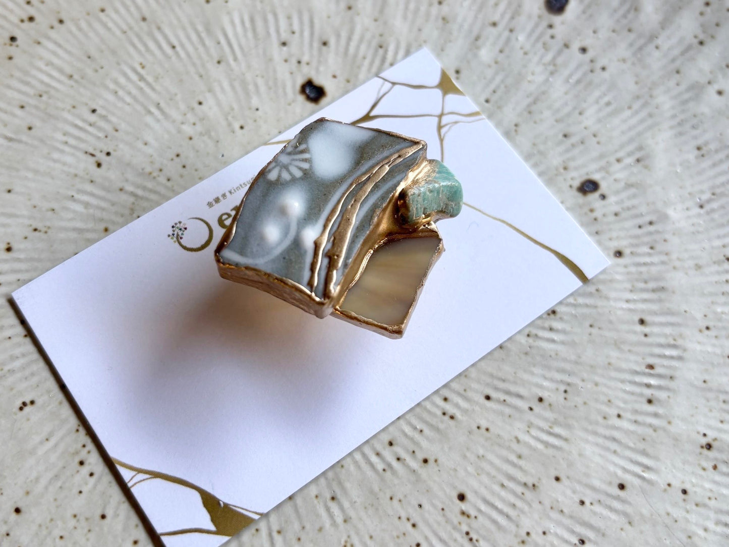 Imari Ware Kintsugi Titanium Earrings Gold Carnelian