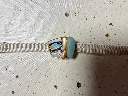 Imari Ware Kintsugi Titanium Earrings Gold Carnelian