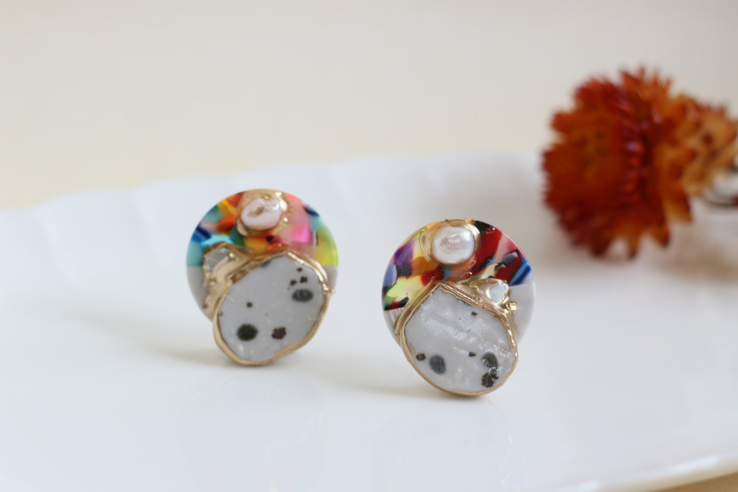 ①信楽陶土 金継ぎ ピアス イヤリング / 淡水パール シェル アクリル レトロモダン 大きなピアス 伝統工芸