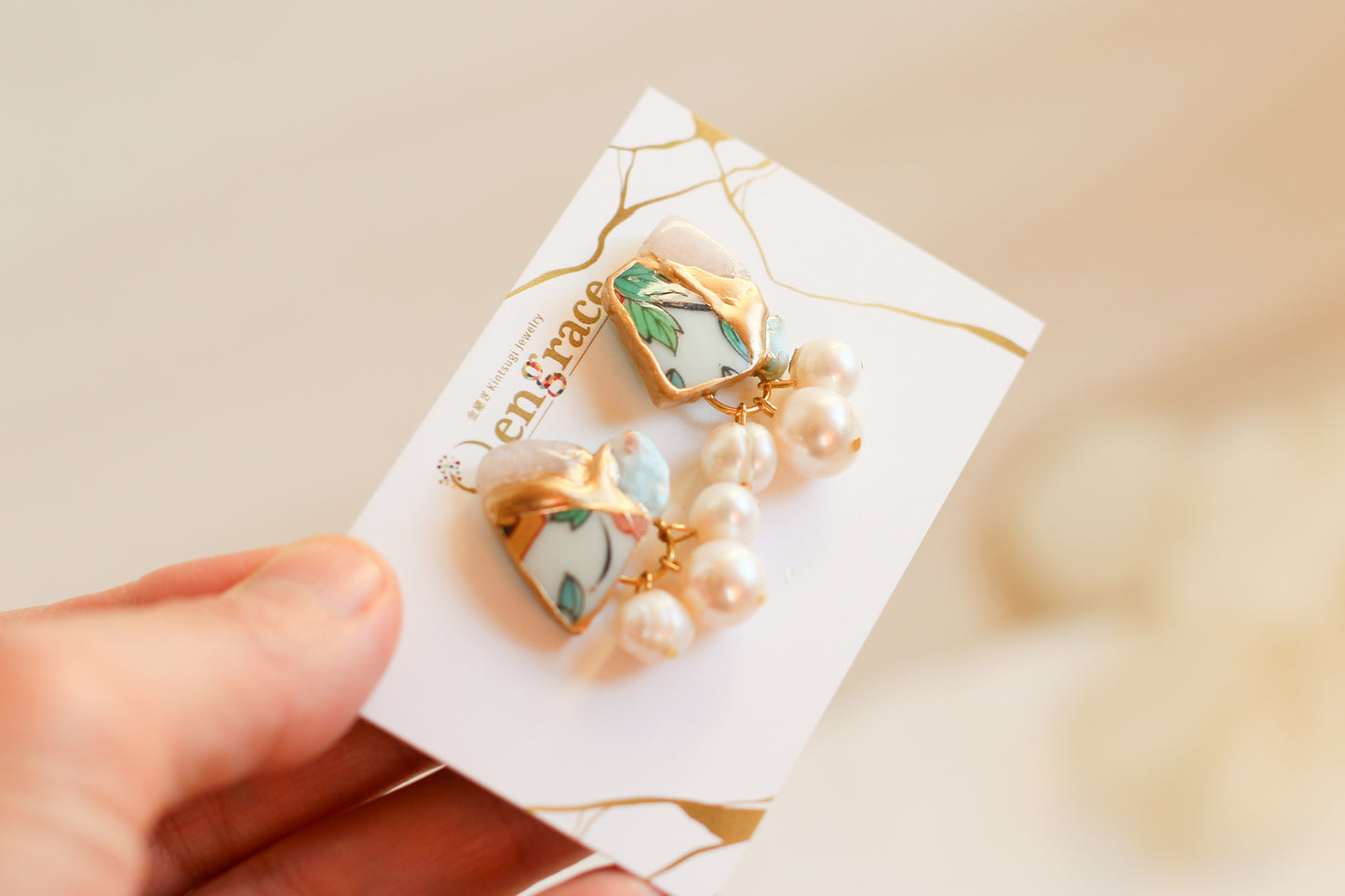 Imari Ware Kintsugi Titanium Earrings Gold Carnelian
