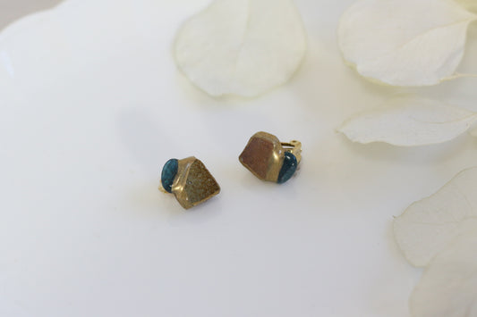 Imari Ware Kintsugi Titanium Earrings Gold Carnelian