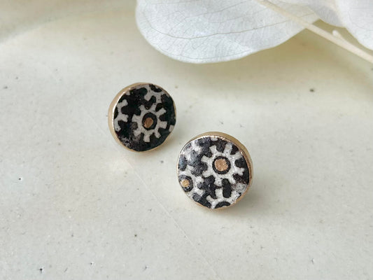 唐津焼 金継ぎ サージカルステンレスピアス 黒 白 三嶋文 伝統工芸 #157