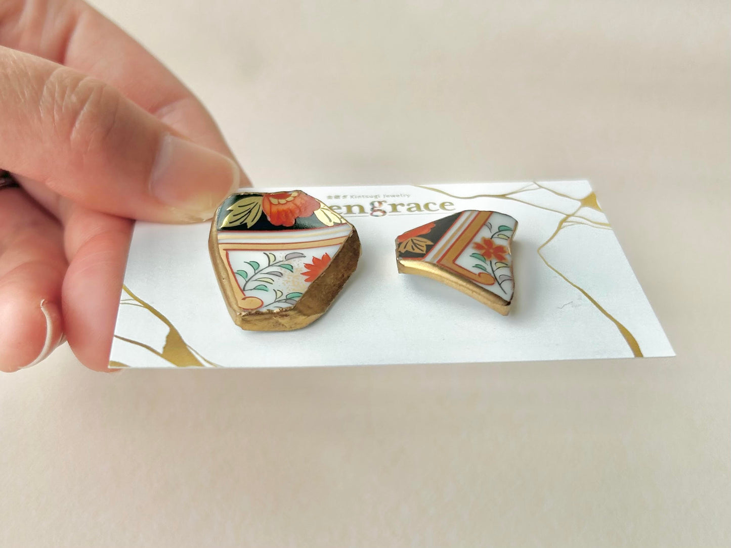 Imari Ware Kintsugi Titanium Earrings Gold Carnelian