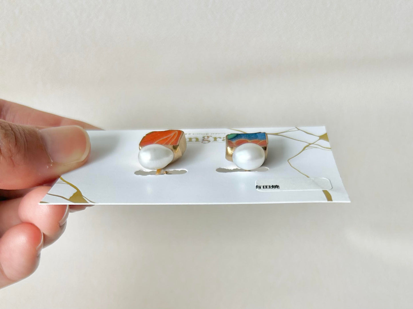 Imari Ware Kintsugi Titanium Earrings Gold Carnelian