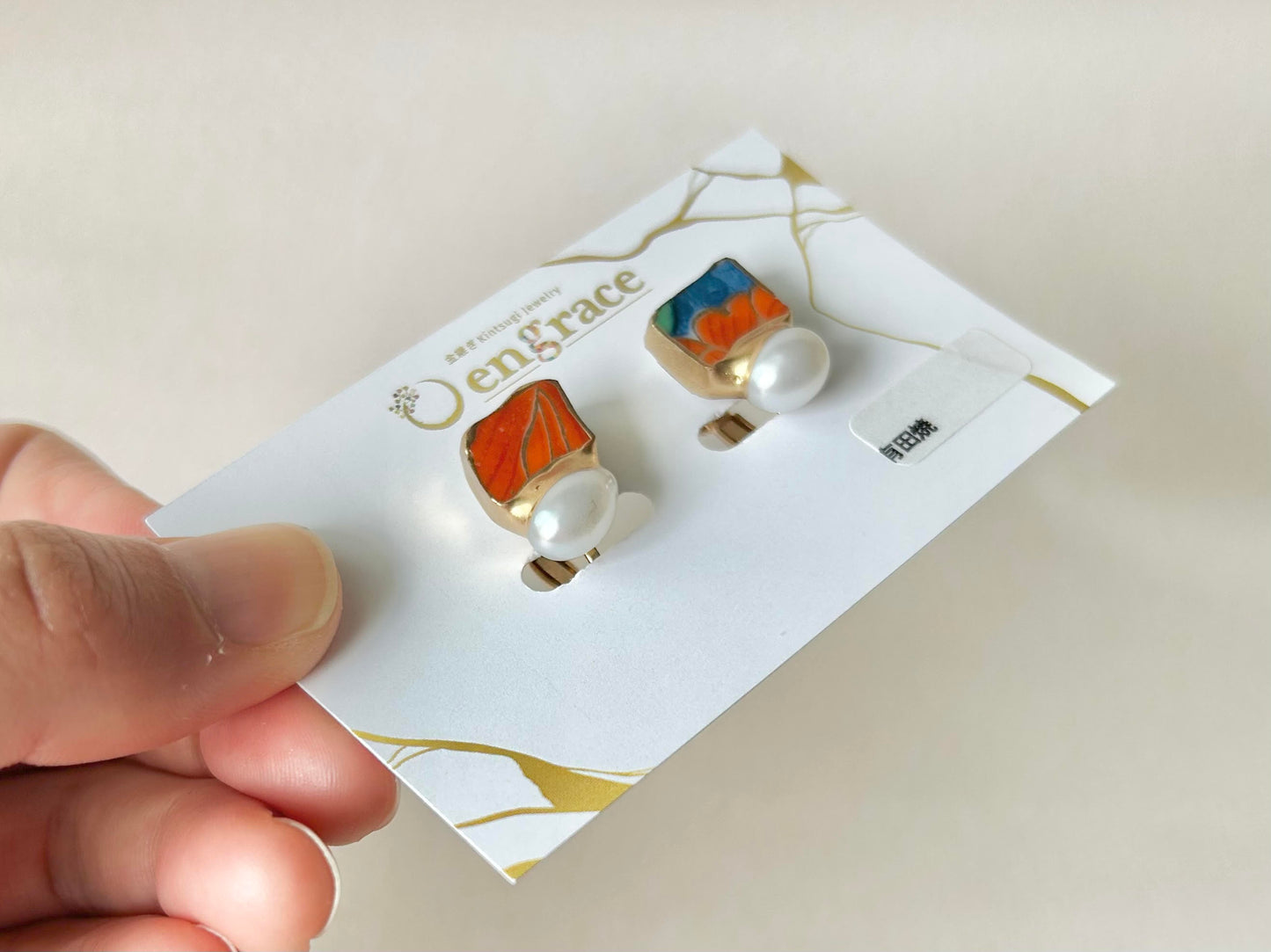 Imari Ware Kintsugi Titanium Earrings Gold Carnelian