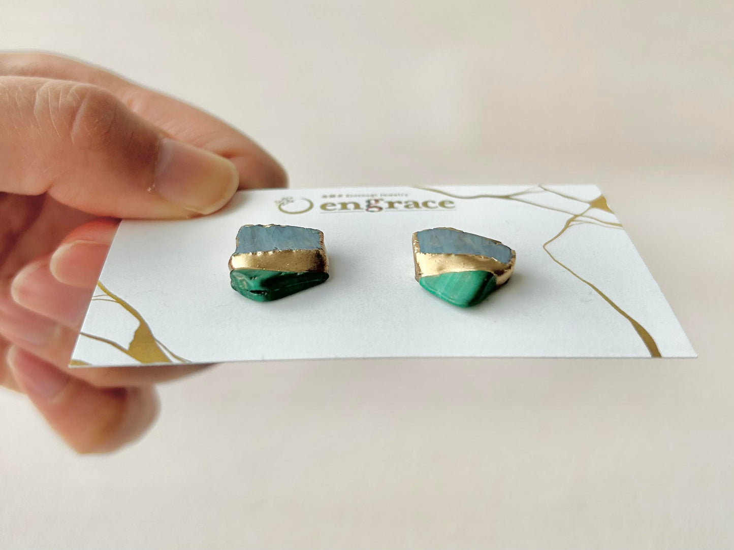 Imari Ware Kintsugi Titanium Earrings Gold Carnelian