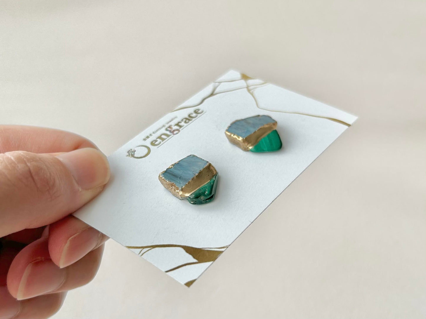 Imari Ware Kintsugi Titanium Earrings Gold Carnelian