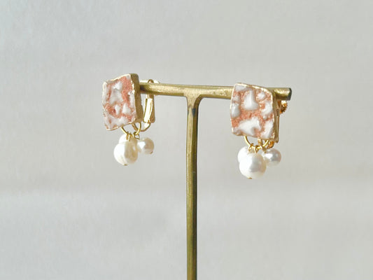 Imari Ware Kintsugi Titanium Earrings Gold Carnelian