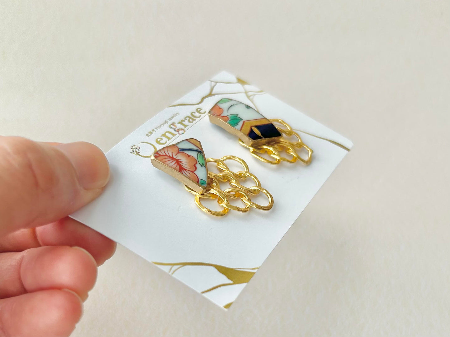 Imari Ware Kintsugi Titanium Earrings Gold Carnelian