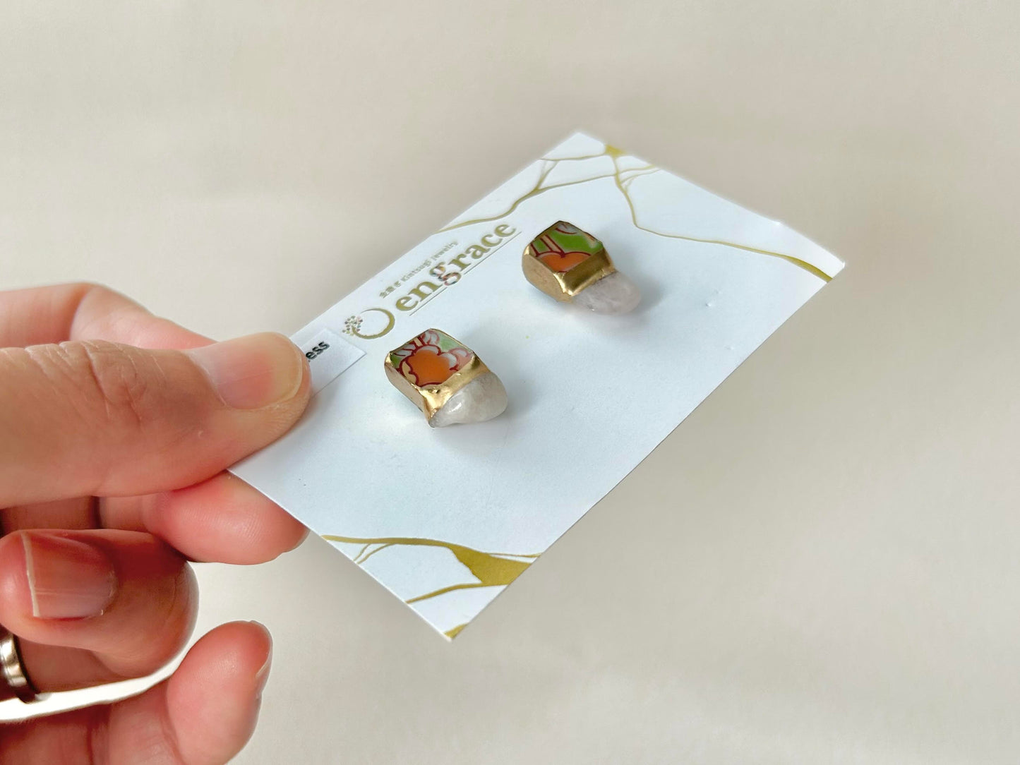 Imari Ware Kintsugi Titanium Earrings Gold Carnelian