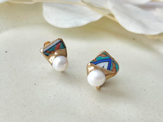有田焼 金継ぎ ネジバネ式イヤリング 和柄 淡水パール 天然石 伝統工芸 #251