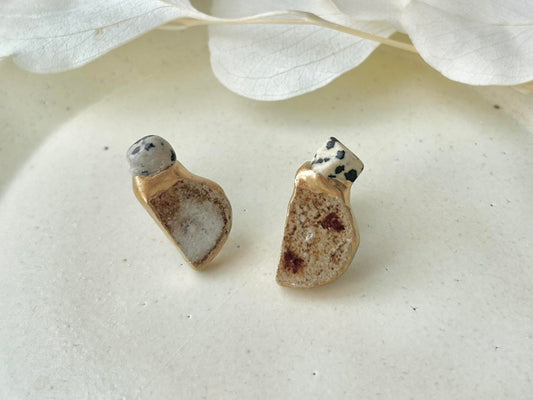 信楽陶土 金継ぎ ネジバネ式イヤリング ブラウン ダルメシアンジャスパー 天然石 伝統工芸 #253