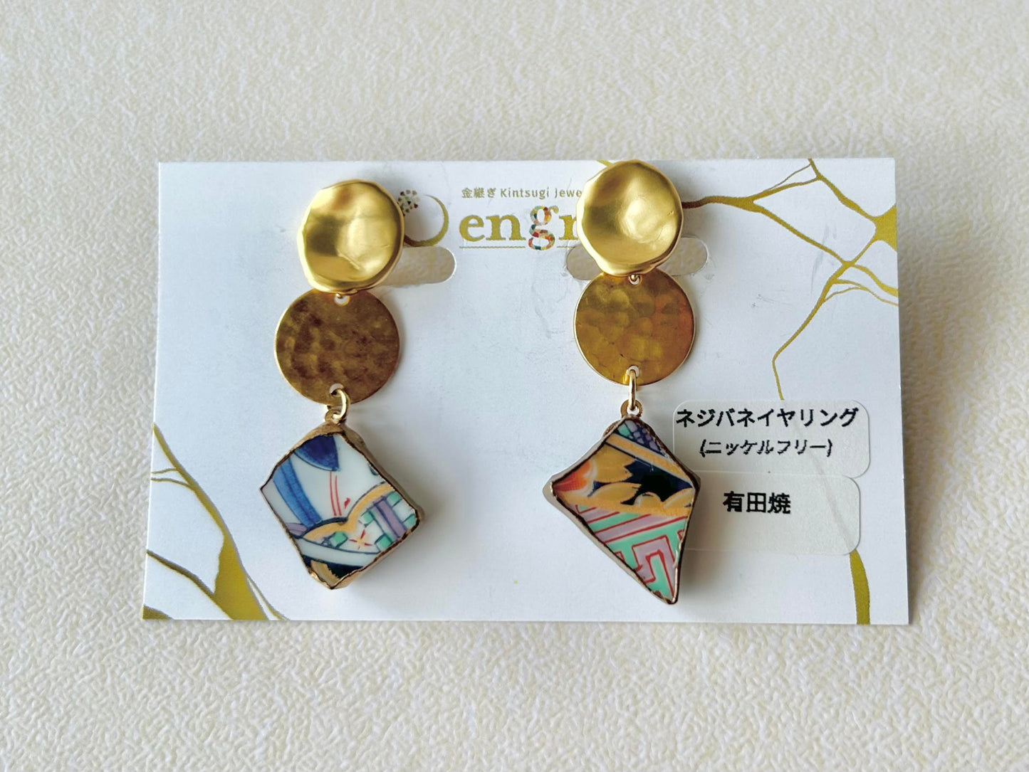 Imari Ware Kintsugi Titanium Earrings Gold Carnelian