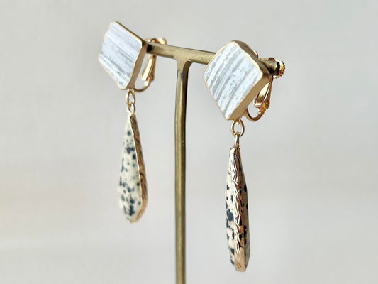 有田焼 金継ぎ ネジバネ式イヤリング グレー ダルメシアンジャスパー 揺れる 伝統工芸 #259