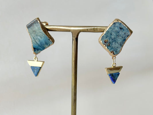 萩焼 金継ぎ サージカルステンレスピアス 藍色 淡水パール 揺れる 天然石 伝統工芸 #329