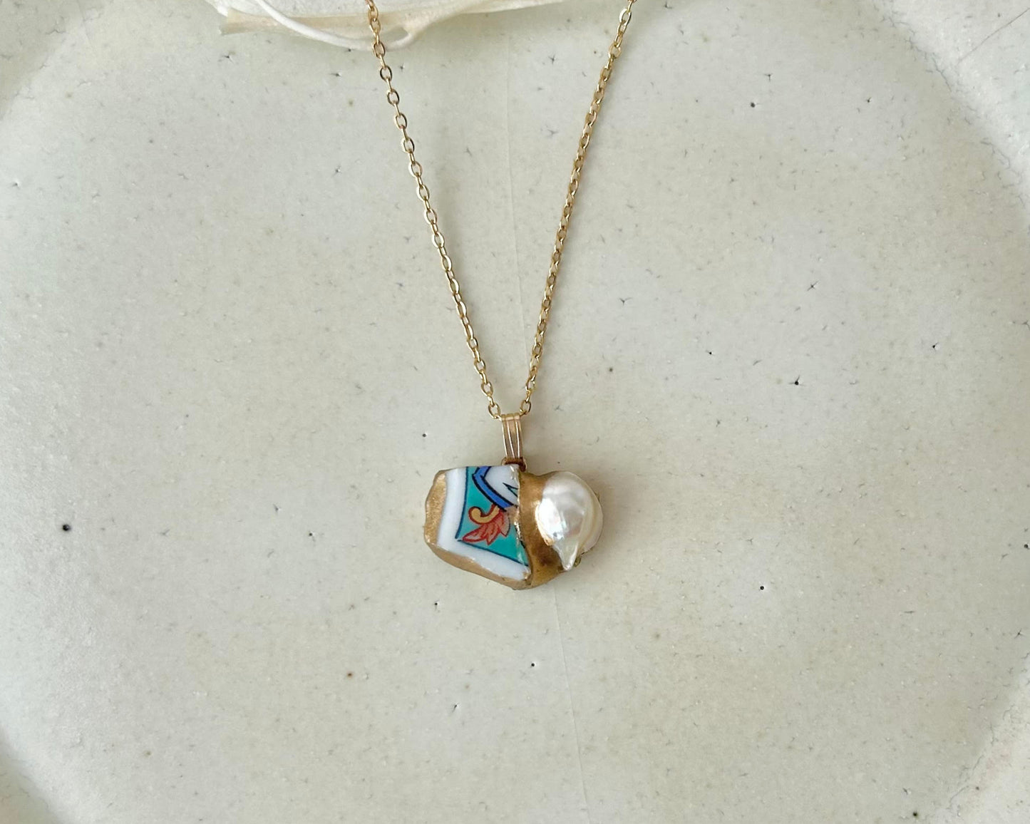 有田焼 金継ぎ ネックレス サージカルステンレスチェーン アレルギー対応 18K リーフ柄 和柄 淡水パール 天然石 伝統工芸 #79