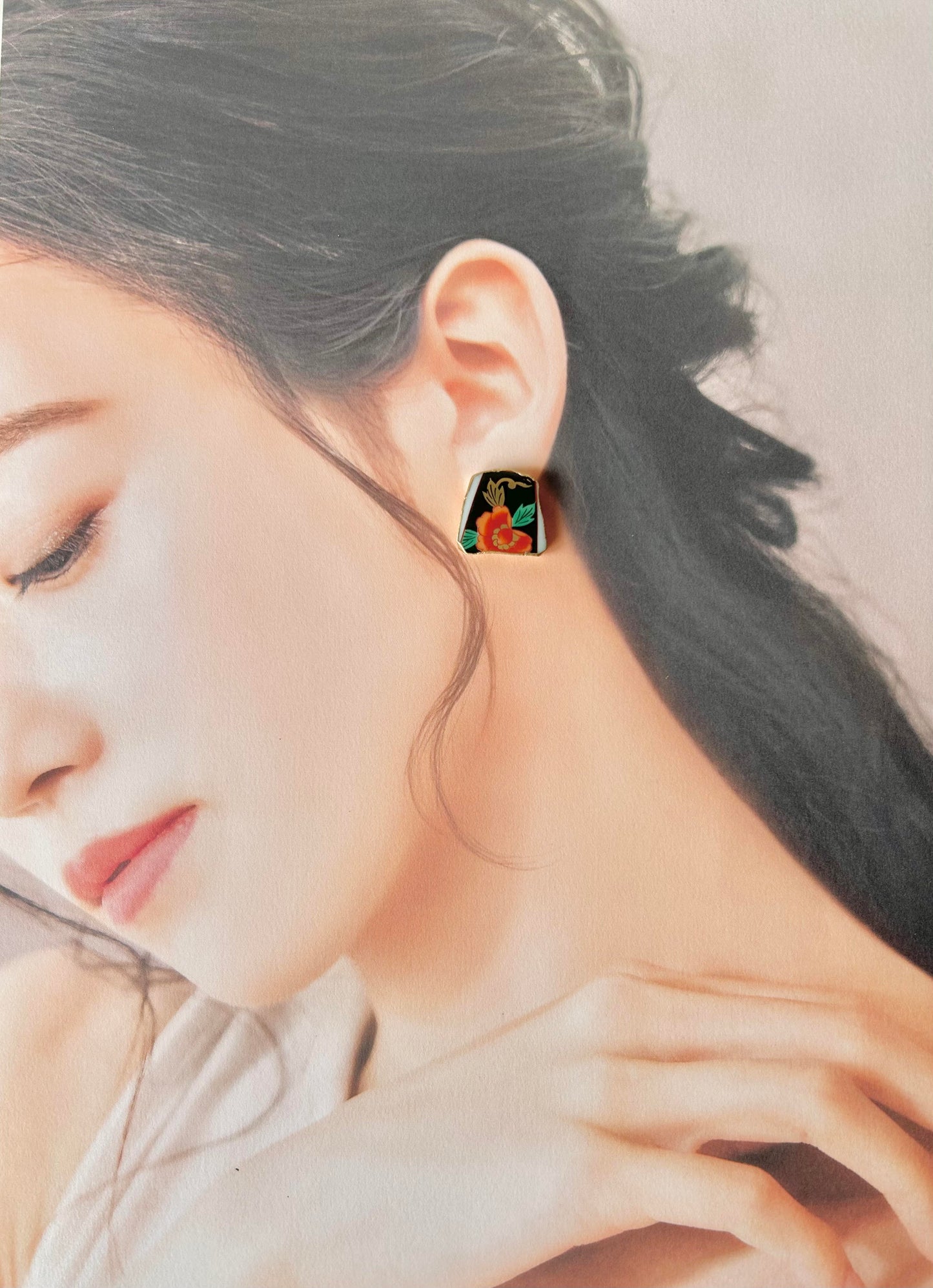 【金具が選べる】有田焼 金継ぎ ピアス イヤリング 金色 緑色 赤色 リーフ柄 花柄 伝統工芸 #84