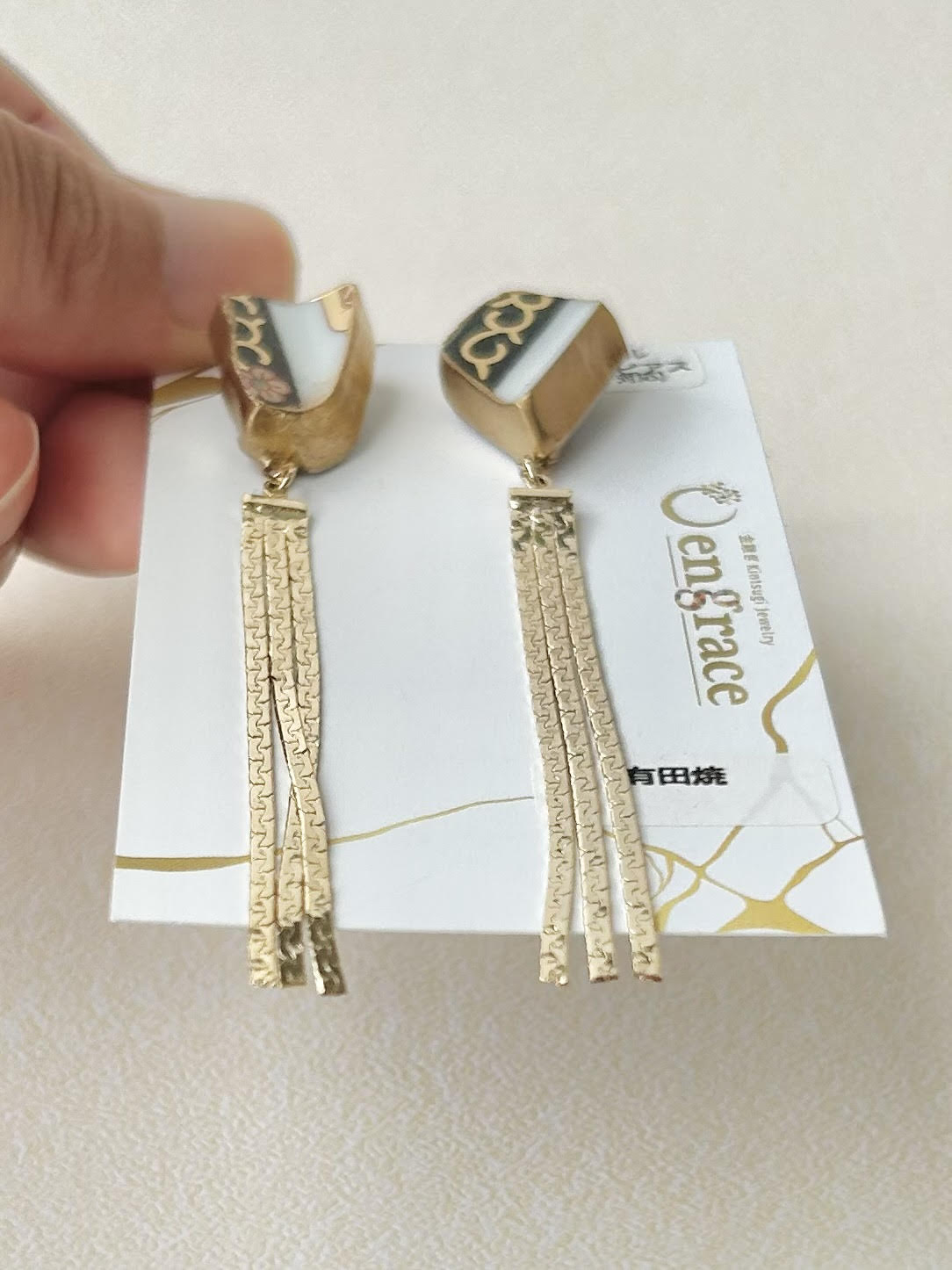 有田焼 　金継ぎ　サージカルステンレスピアス　花柄　和柄　ゴールドスウィングパーツ　揺れる　伝統工芸　＃301